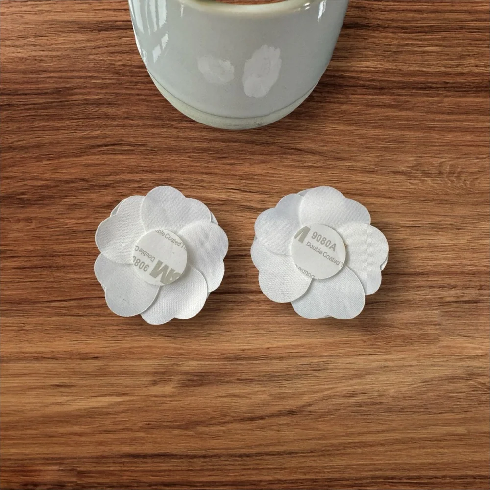 Chanel Camellia flower set 2 pieces - Picture 4 of 6
